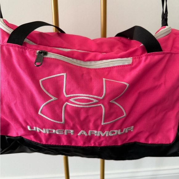Under Armour Fuchsia and Black Travel Bag - Picture 1 of 9